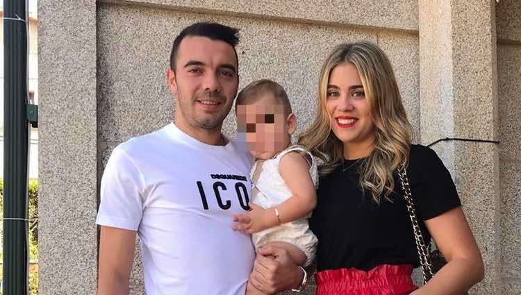 Iago Aspas y Jennifer Rueda con su hijo Thiago