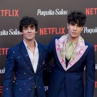 Javier Calvo y Javier Ambrossi en la premiere de la segunda temporada de 'Paquita Salas'