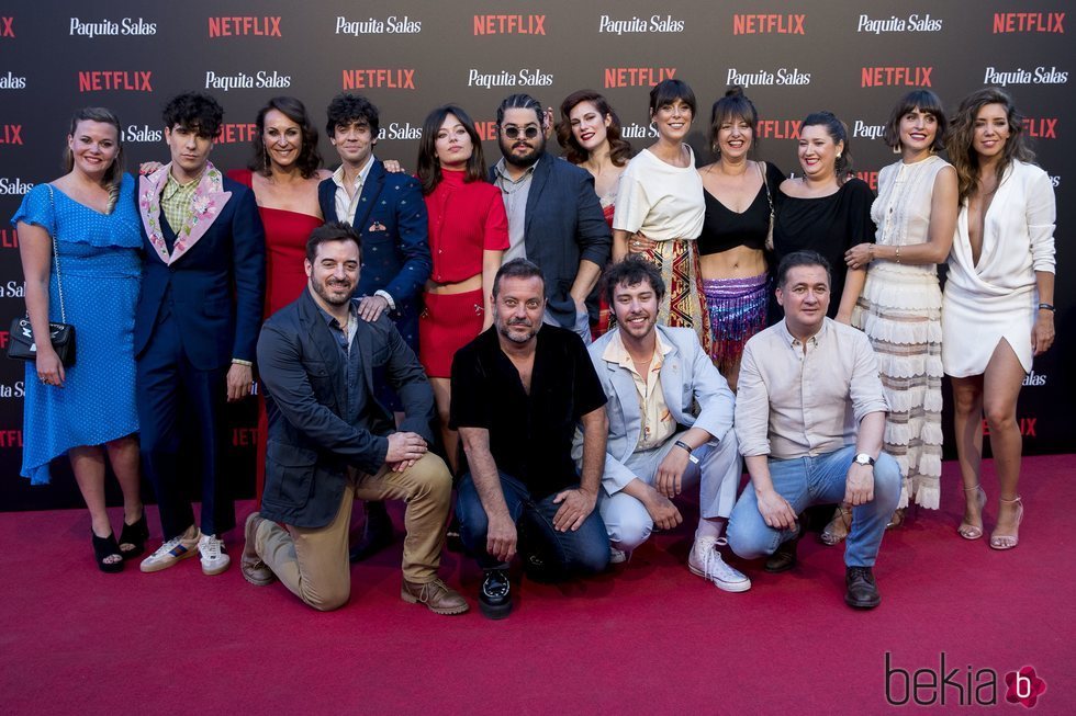 El equipo de 'Paquita Salas' en la premiere de la segunda temporada