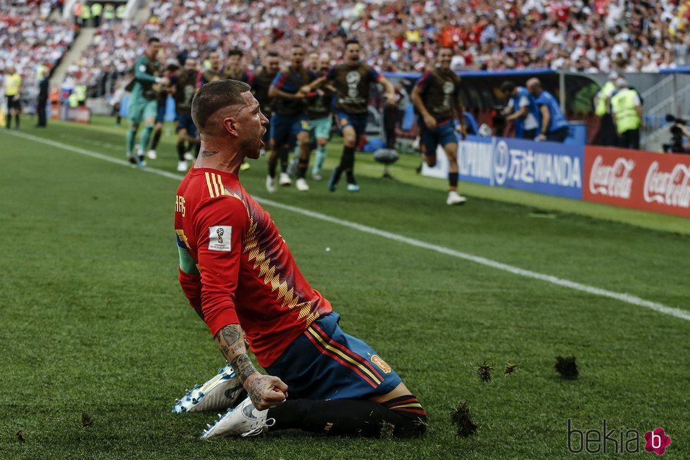 Sergio Ramos celebrando el primer gol de España frente a Rusia en el Mundial de Rusia 2018