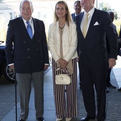 El Rey Juan Carlos y la Infanta Elena con Guillermo Alejandro de Holanda en La Haya