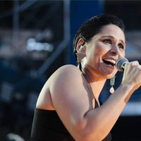 Rosa López durante el concierto de 'OT Bernabéu'