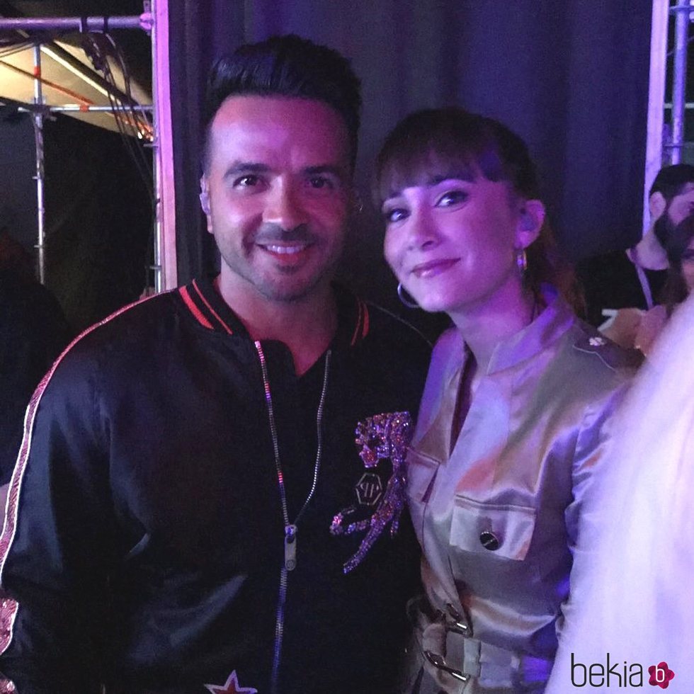 Aitana y Luis Fonsi en el backstage del concierto 'OT Bernabéu'