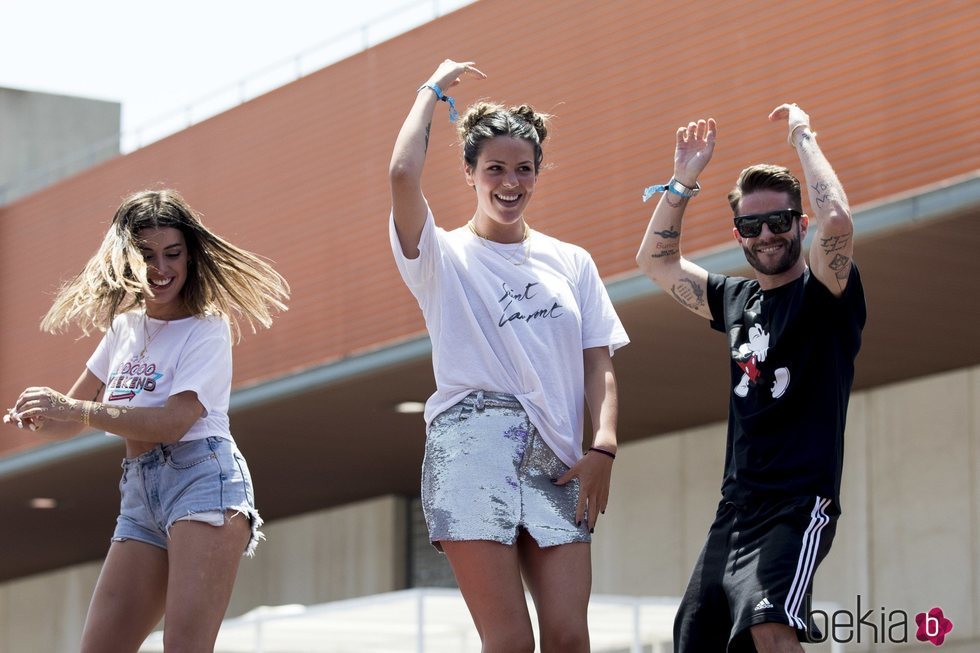 Dulceida, Laura Matamoros y Pelayo Díaz bailan durante el 'Dulceweekend 2018'