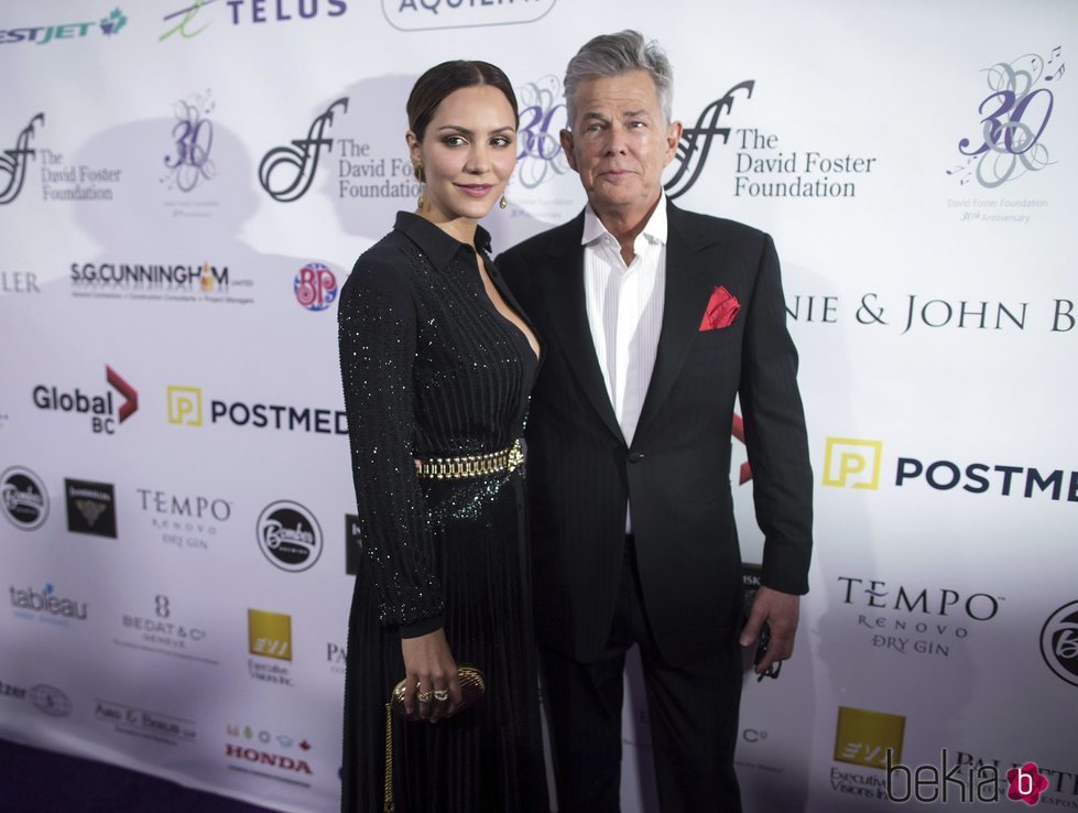 David Foster y Katharine McPhee  en el treinta aniversario de la Fundación Miracle