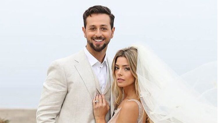 Ashley Greene y Paul Khoury durante el día de su bod