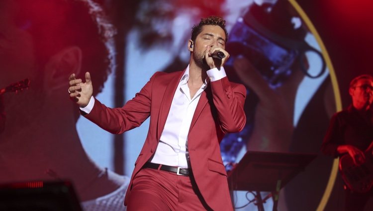 David Bisbal en su primer concierto de la gira como hombre casado