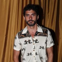 Paco León en el front row de Palomo Spain en Madrid Fashion Week primavera/verano 2019