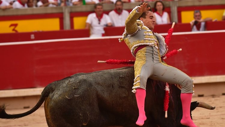 Gonzalo Caballero, corneado en Pamplona