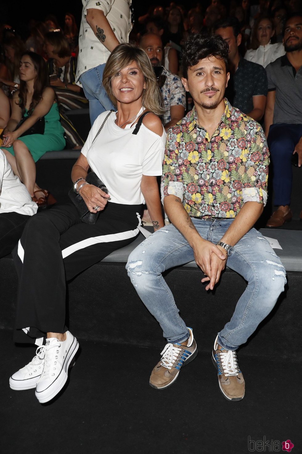 Arancha de Benito y su novio en el front row de Andrés Sarda en Madrid Fashion Week primavera/verano 2019