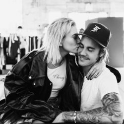 Justin Bieber confirma su compromiso con Hailey Baldwin 