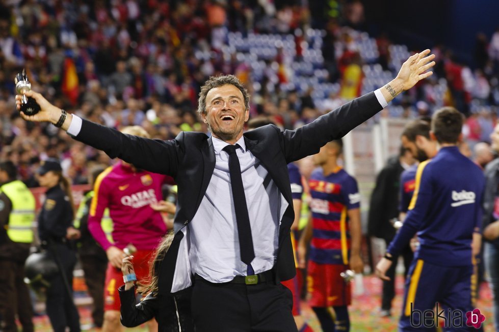 Luis Enrique celebrando un título con el Barça