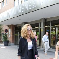 Rocío Carrasco llegando al hospital a visitar a Terelu tras su operación