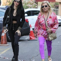 Carmen Borrego y Alejandra Rubio llegando al hospital donde ha sido operada Terelu