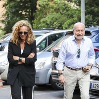 Rocío Carrasco y José Bernal visitando a Terelu después de su operación