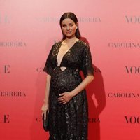 Dafne Fernández luce embarazo en la fiesta del 30 aniversario de Vogue