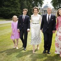 Los Reyes Felipe y Matilde de Bélgica junto a sus hijos celebran los cinco años del Rey Felipe en el trono