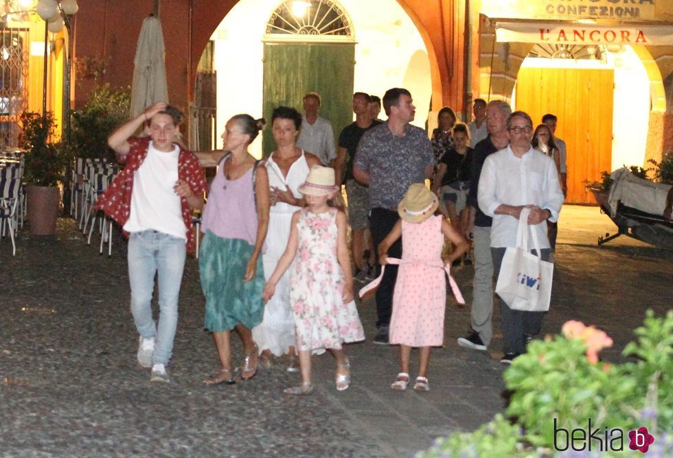 Sarah Jessica Parker de paseo con su familia por las calles de Portofino