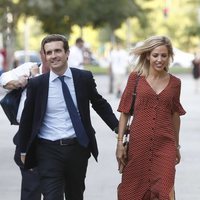 Pablo Casado e Isabel Torres en la clausura de su campaña a la presidencia del PP