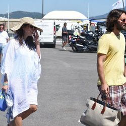 Carlota Casiraghi y Dimitri Rassam de vacaciones en Saint Tropez