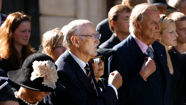 Dimitri y Nicolás Romanovich durante el funeral de María Feodorovna en Copenhage