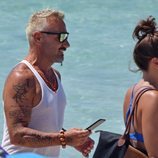 Gianluca Vacchi y una amiga en Formentera