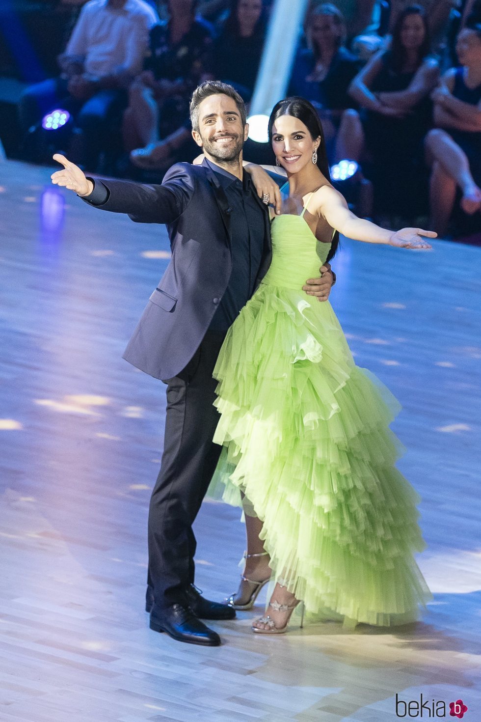 Roberto Leal y Rocío Muñoz, los presentadores de 'Bailando con las estrellas' en la gala final