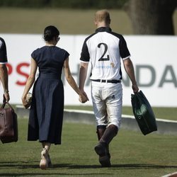 Los Duques de Sussex de la mano en la Copa de Polo Sentebale