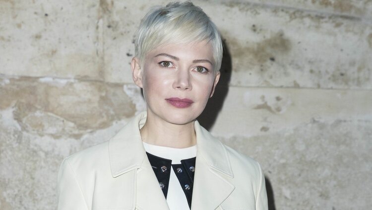 Michelle Williams en la Semana de Moda de Paris 2018