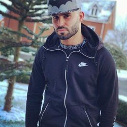 Jesé Rodriguez posando frente a un paisaje invernal