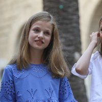 La Princesa Leonor y la Infanta Sofía en su posado de verano 2018