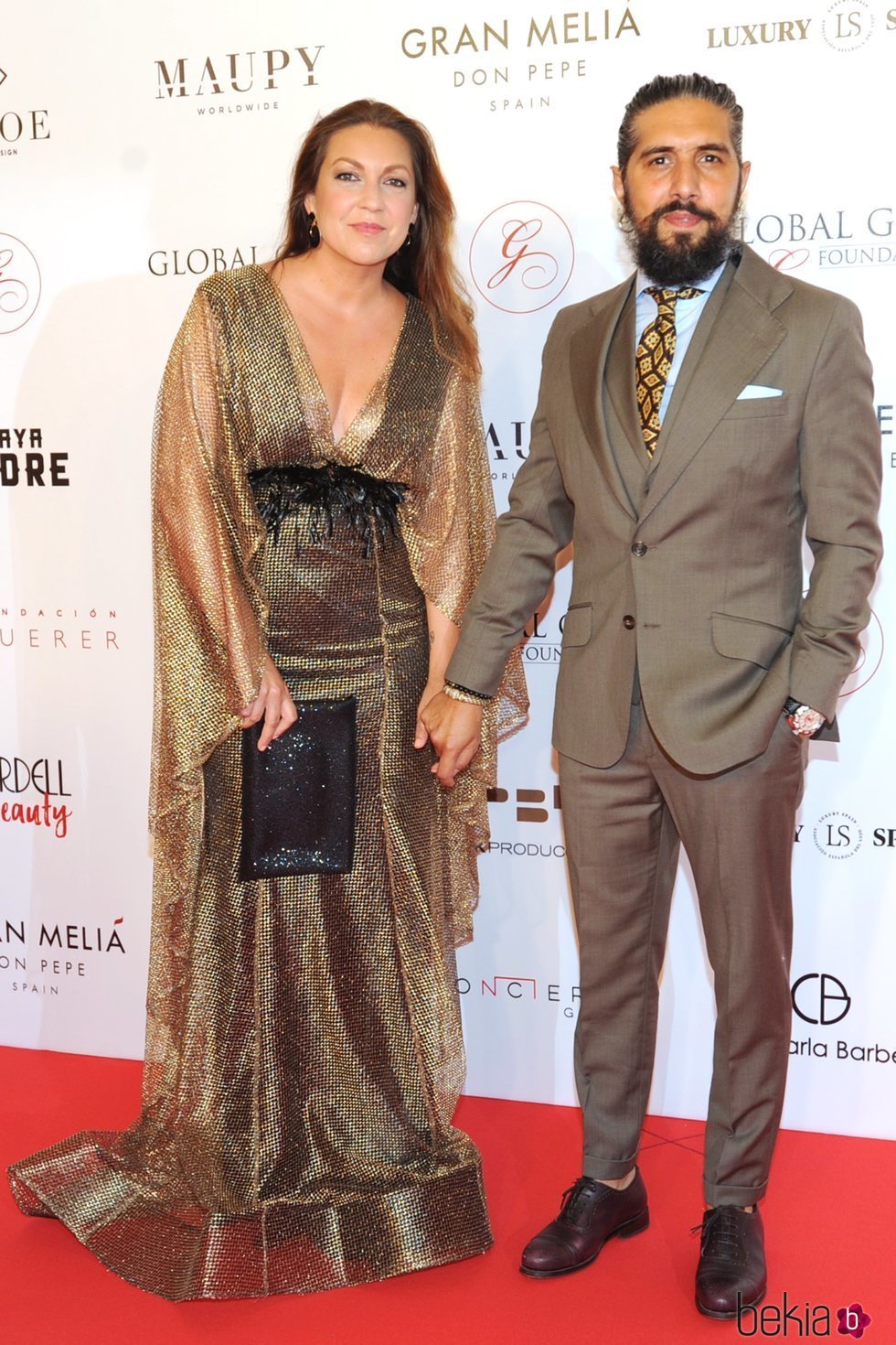 La cantante española Niña Pastori y 'Chaboli' en la gala Global Gift Marbella 2018