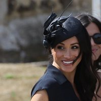 Meghan Markle muy sonriente en la boda de Charlie van Straubenzee y Daisy Jenks