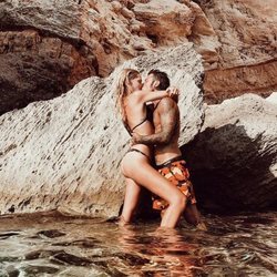 Chiara Ferragni y Fedez aprovecharon las calas de Ibiza para sacarse fotos en pareja