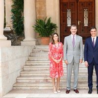 Los Reyes Felipe y Letizia con Pedro Sánchez y Begoña Gómez en su primer almuerzo juntos en Marivent