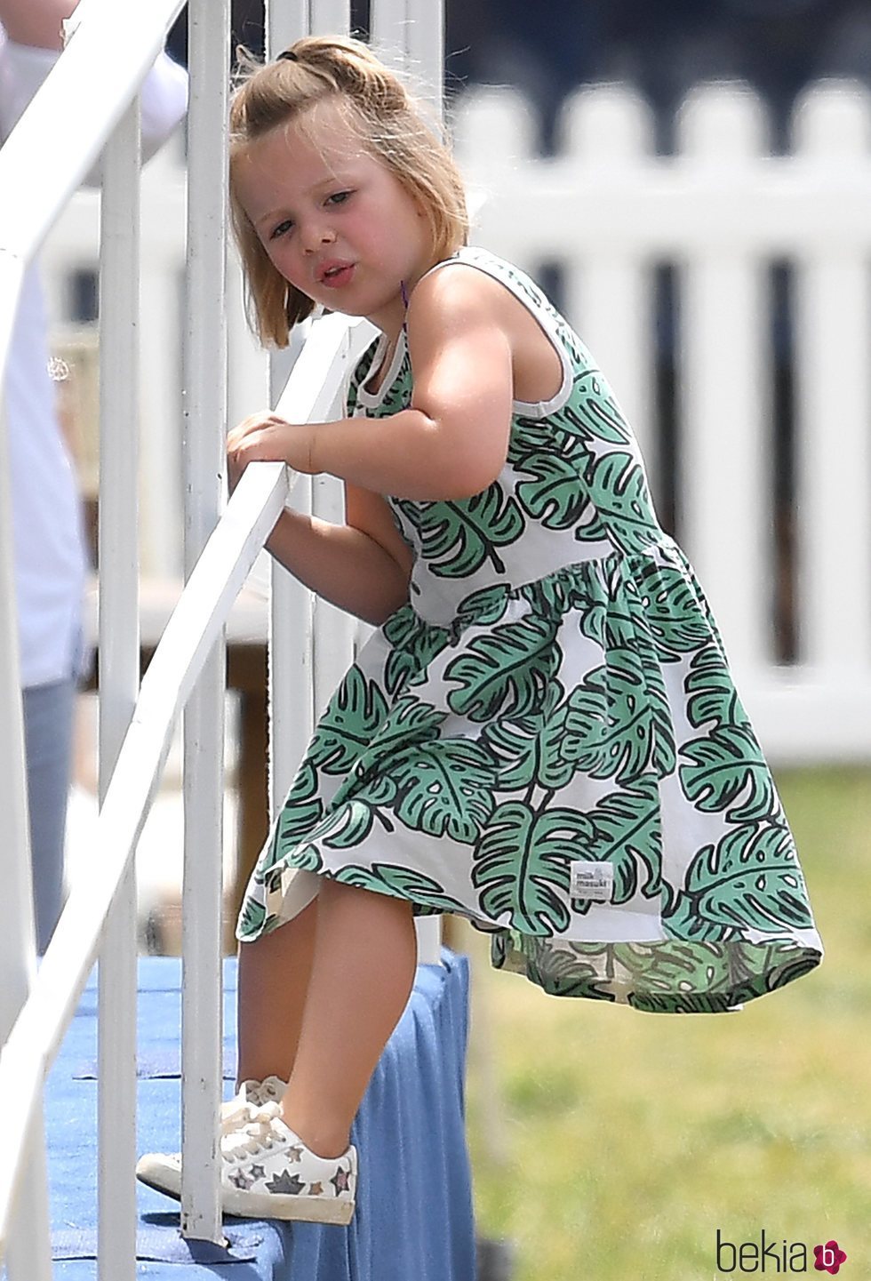 Mia Tindall juega durante un festival celebrado en Gatcombe Park