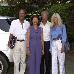 Gunilla von Bismarck y Luis Ortiz junto a los Reyes de Suecia en Marbella