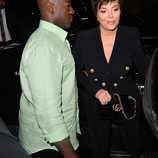 Kris Jenner y Corey Gamble llegando a la fiesta del 21 cumpleaños de Kylie Jenner