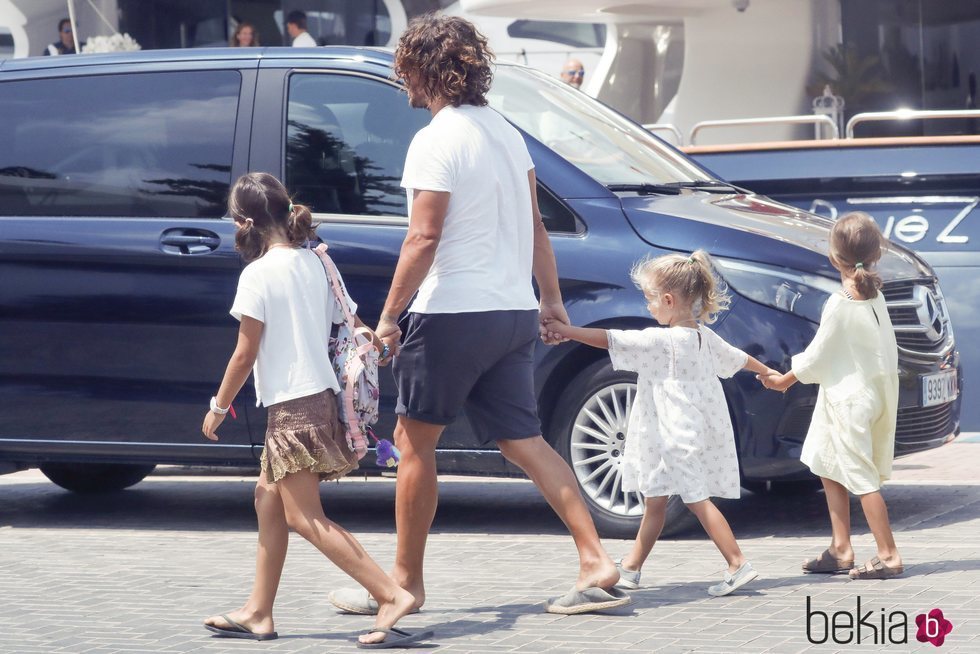 Carles Puyol en familia por Ibiza