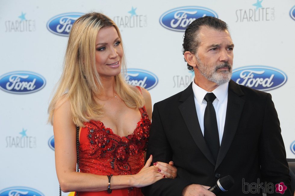 Antonio Banderas y Nicole Kimpel se mostraron muy cómplices durante la Gala Starlite de Marbella 2018