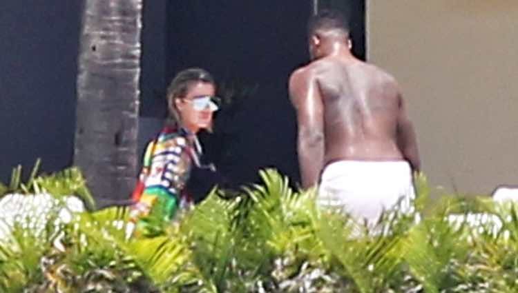 Khloe Kardashian y Tristan Thompson durante sus vacaciones en México tras ser padres