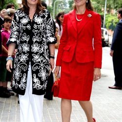 Alexia de Grecia y la Infanta Elena acuden a la Comunión de Juan Valentín y Pablo Nicolás Urdangarín