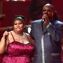 Aretha Franklin cantando con Stevie Wonder en 2001