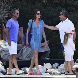 Nicolas Sarkozy y Carla Bruni comparten gestos cómplices junto a su hija Giulia en Bodrum