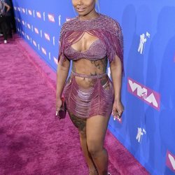 Blac Chyna en la alfombra roja de los VMAs 2018