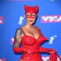 Amber Rose en la alfombra roja de los VMAs 2018