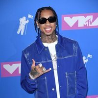 Tyga en la alfombra roja de los VMAs 2018