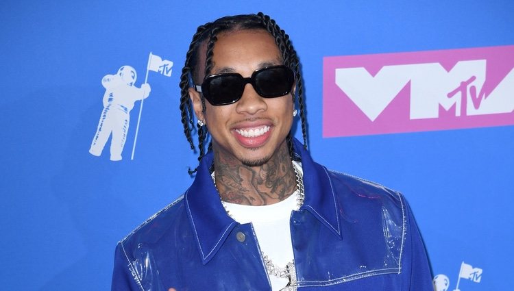 Tyga en la alfombra roja de los VMAs 2018