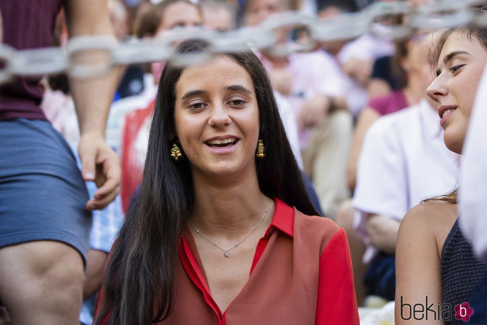 Victoria Federica viendo una corrida de toros de la Feria de Almería 2018