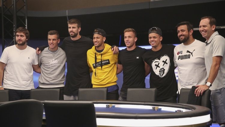 Gerard Piqué, Neymar, Sergio García y otros participantes en un torneo de póker benéfico